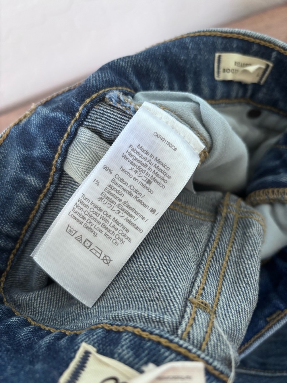 Madewell Relaxed Bootcut Jeans - Picture 9 of 11